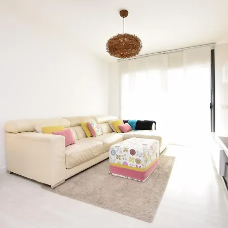 Homeholidaysrentals Rieral * Lloret de Mar