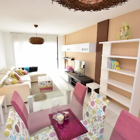 Homeholidaysrentals Rieral *