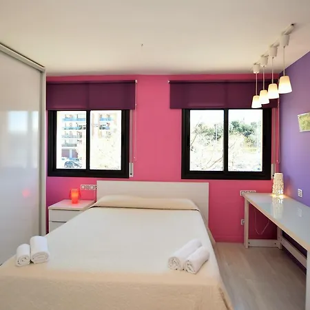 Homeholidaysrentals Rieral Апартаменти